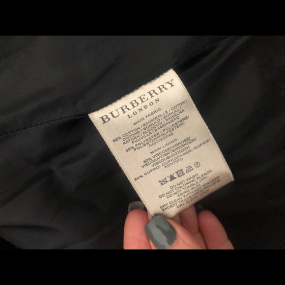 SOLD*** Burberry Gray long zip up trench coat size 10 - Picture 7 of 8